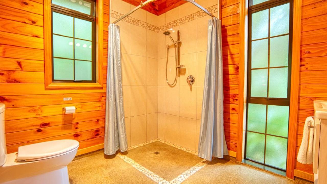 Paparoa Beach Hideaway With Hot Tub Barrytown ภายนอก รูปภาพ